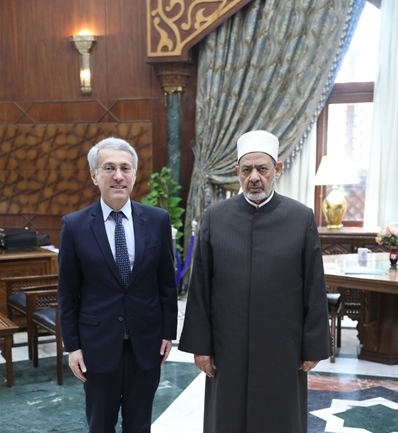 The Grand Imam receives the Brazilian Ambassador to Egypt
