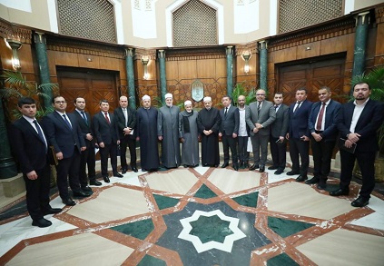 شيخ الأزهر يستقبل ضيوف المنتدى الدولي الأول لمركز الإمام الأشعري